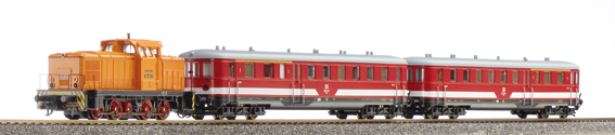 Passenger train set<br /><a href='images/pictures/Tillig/01484.jpg' target='_blank'>Full size image</a>
